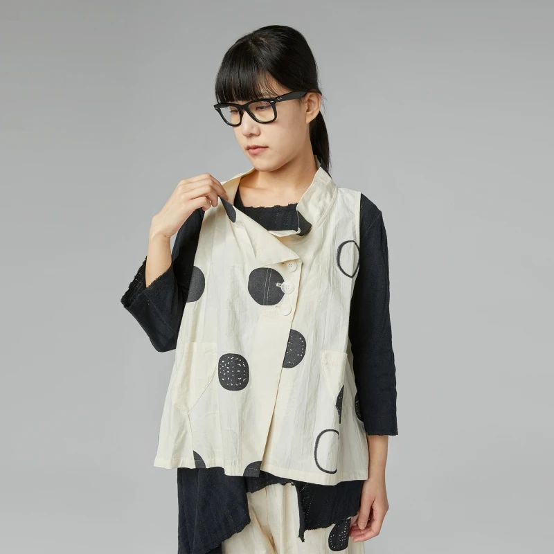 TOP À POIS AVEC COL